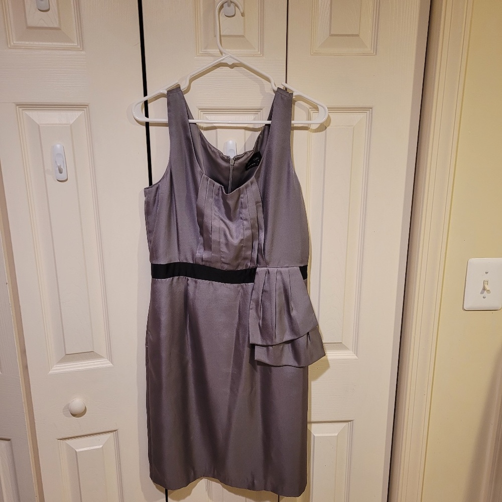 Max and Cleo Cocktail Dress Size12 Gray Black pleated front with bow